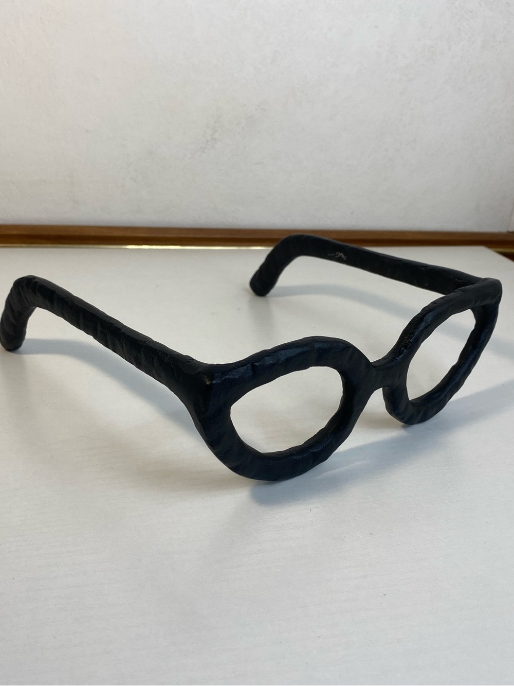 ALUMINUM GLASSES SCULPTURE, BLACK